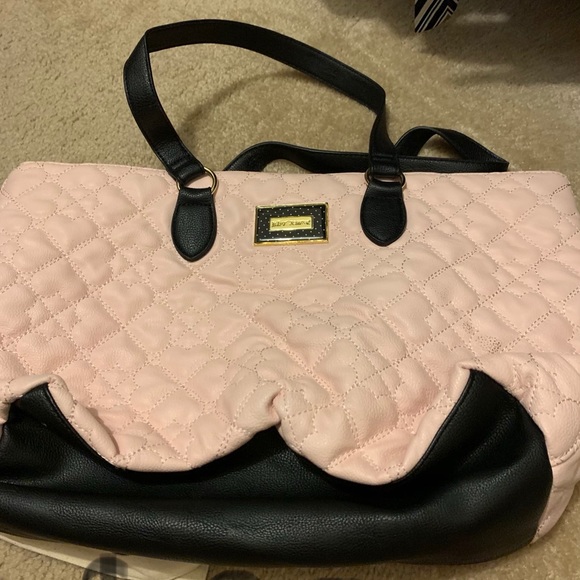 Purses - Picture 2 of 8